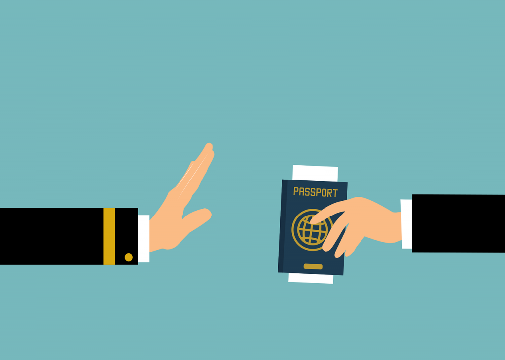 Good immigrants illustration with border picture from Mohamed Hassan from Pixabay