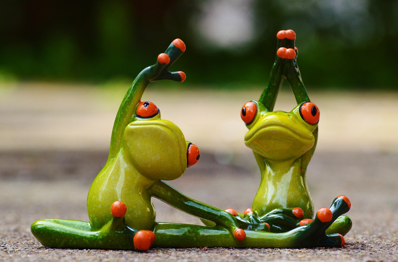 Greening employees illustration from Pixabay by Alexs Fotos